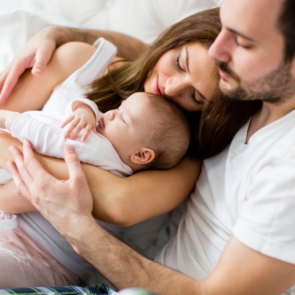 sleeping family 1600x1600