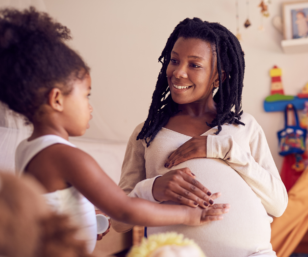 1200x1000_Pregnant mom and toddler